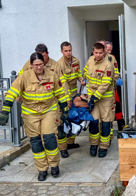 Einsatz Tragehilfe
